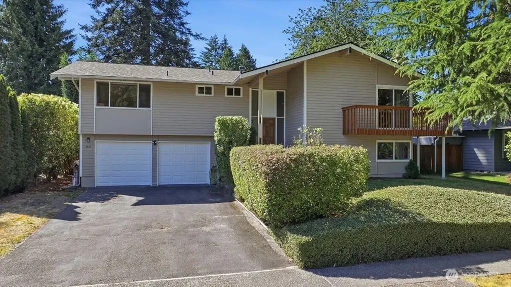 1801 Anacortes Avenue NE Renton WA 98059