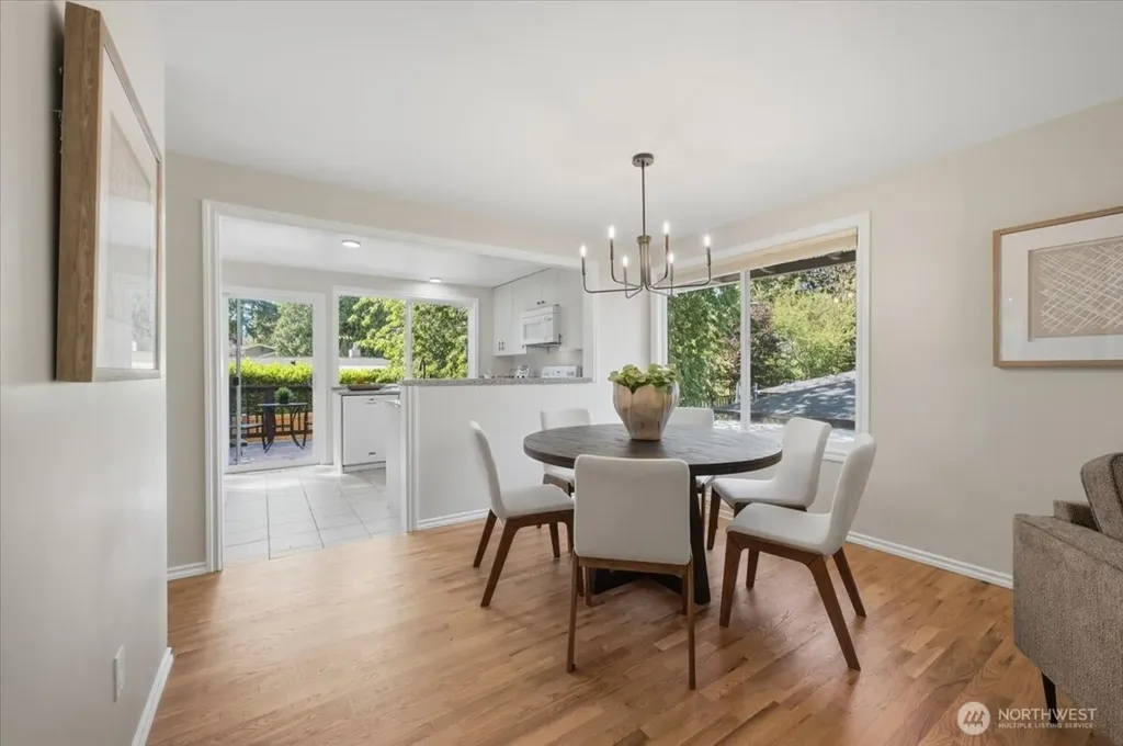 1801 Anacortes Avenue NE Renton WA 98059