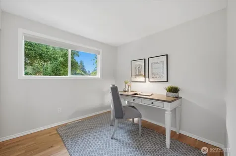 1801 Anacortes Avenue NE Renton WA 98059