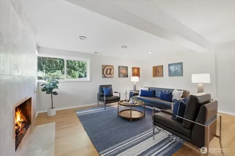 1801 Anacortes Avenue NE Renton WA 98059