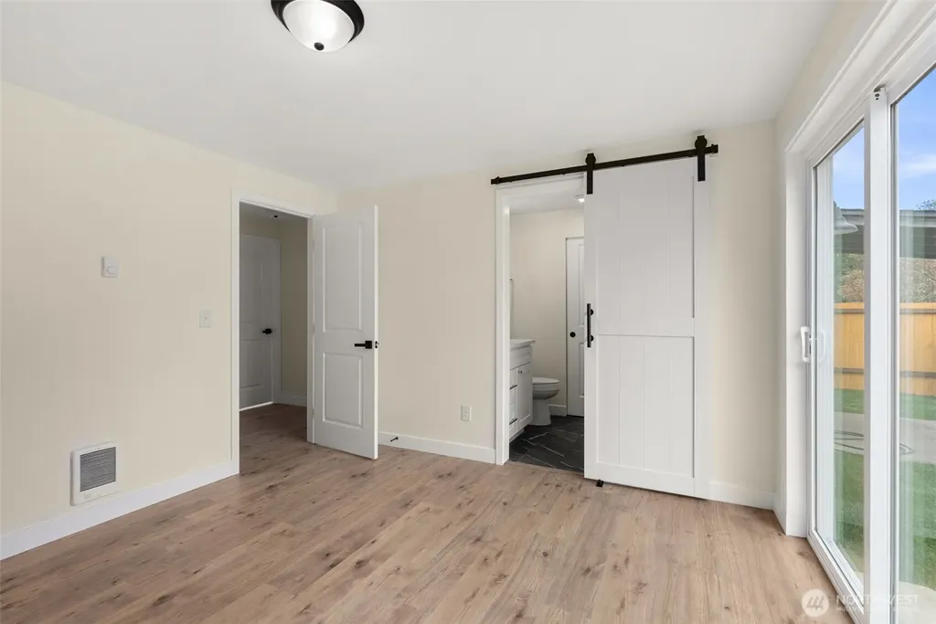 910 Schonberg Lane SE Olympia WA 98513