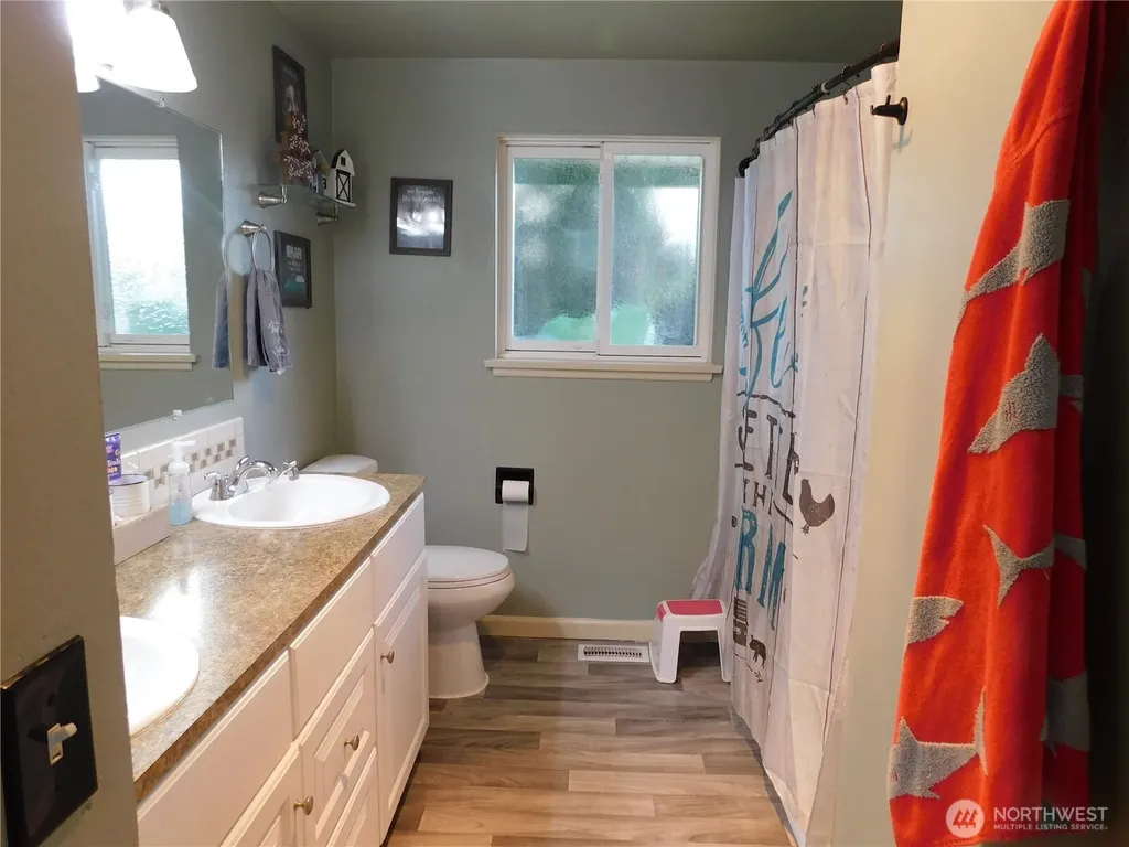 13408 103rd Avenue E Puyallup WA 98374