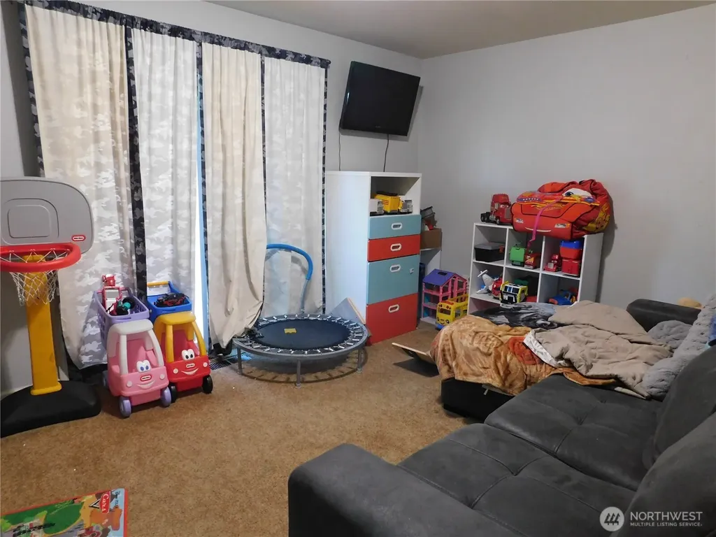 13408 103rd Avenue E Puyallup WA 98374