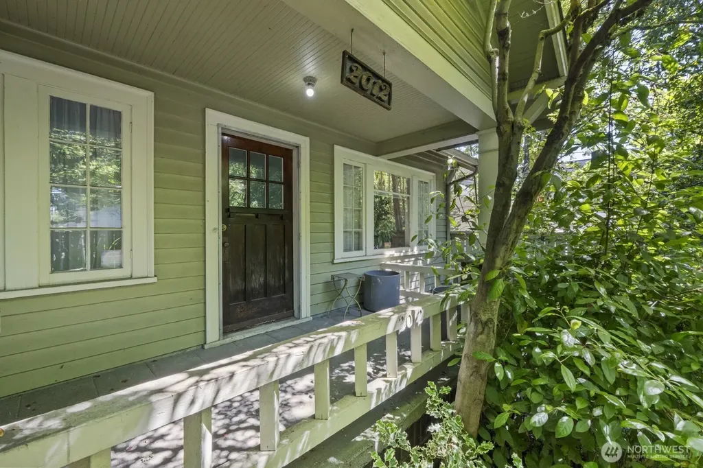 2012 NE 65th Street Seattle WA 98115