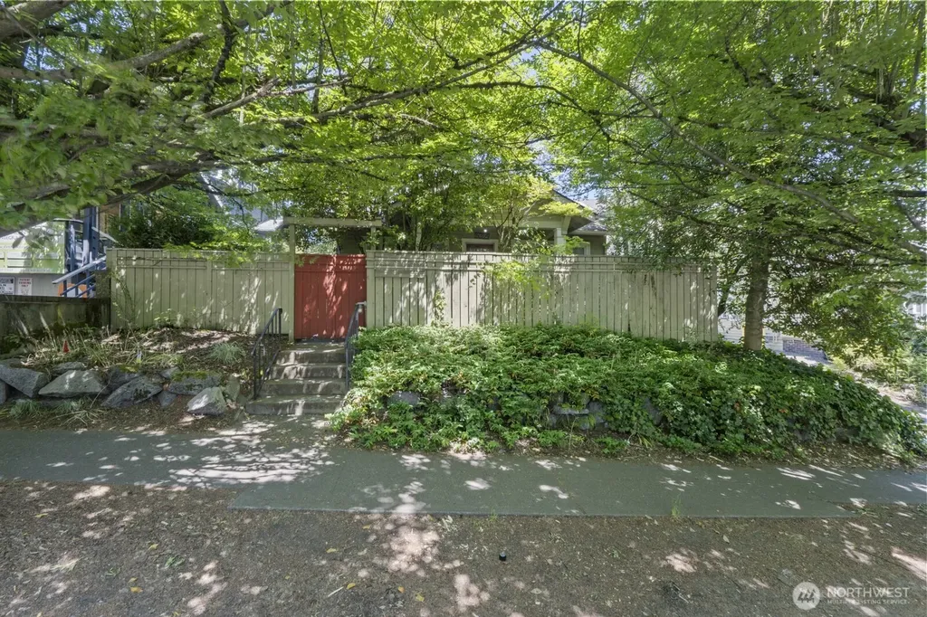 2012 NE 65th Street Seattle WA 98115