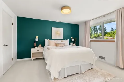 1116 NE 150th Court Shoreline WA 98155
