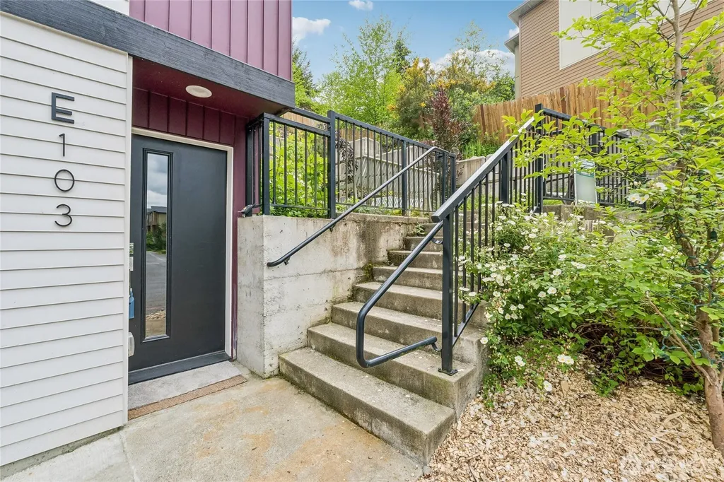 17510 W Main Street Monroe WA 98272