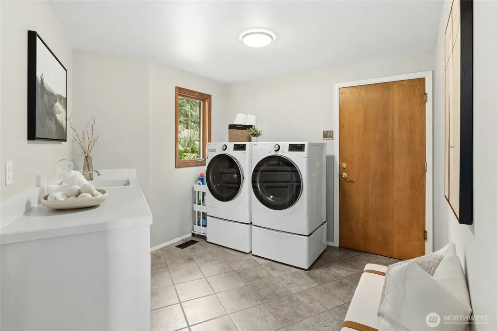 14330 172nd Avenue NE Redmond WA 98052