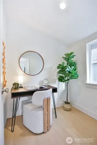 1530 25th Avenue Seattle WA 98122