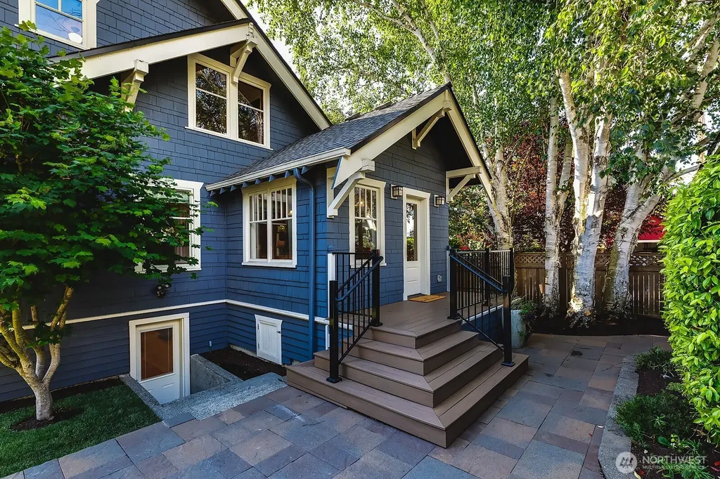 7056 26th Avenue NW Seattle WA 98117