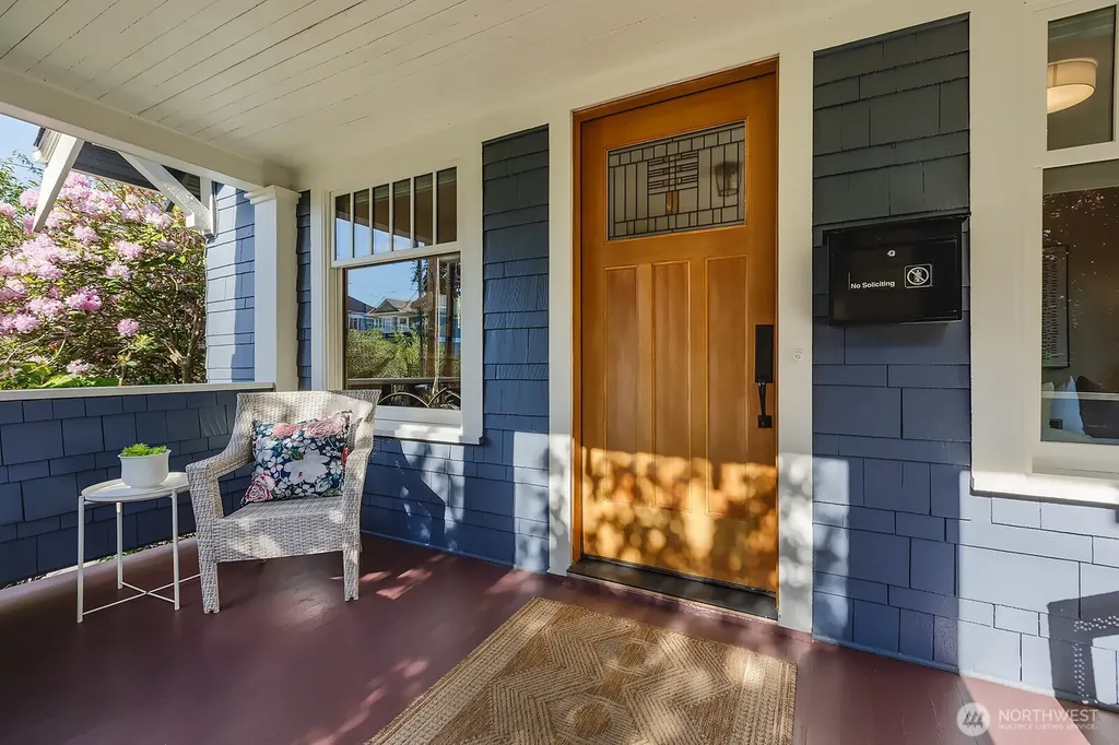 7056 26th Avenue NW Seattle WA 98117