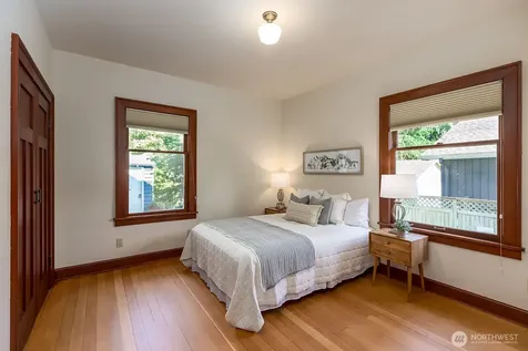 7056 26th Avenue NW Seattle WA 98117