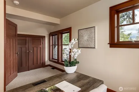7056 26th Avenue NW Seattle WA 98117