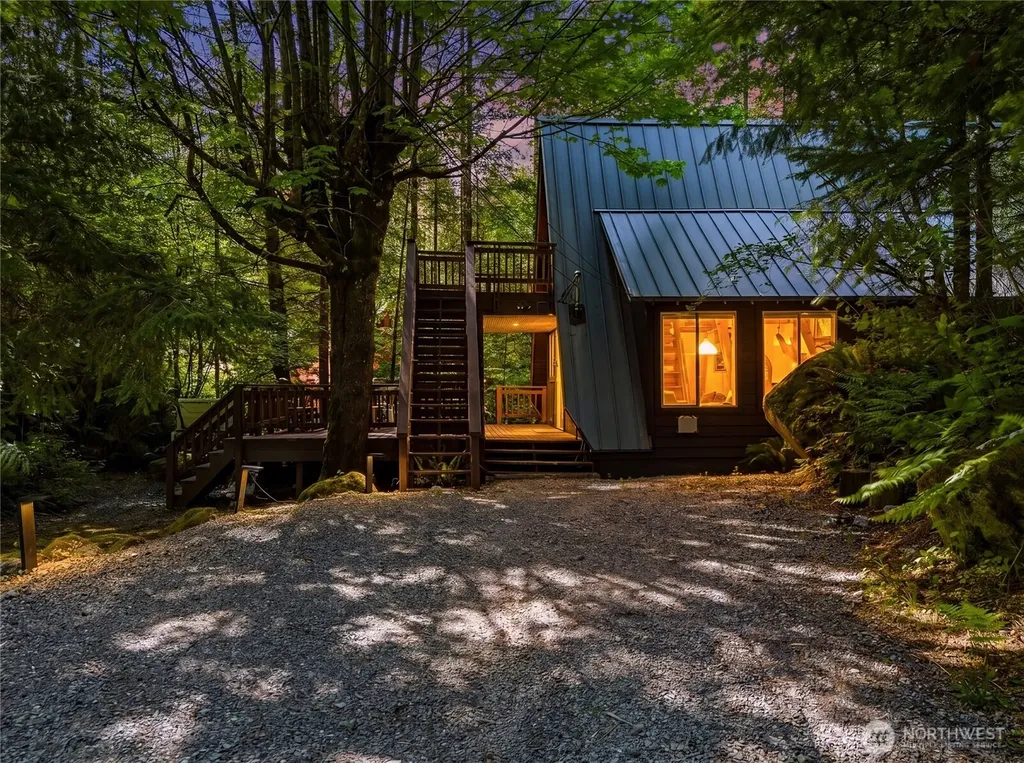 11857 Tye River Road NE Skykomish WA 98288