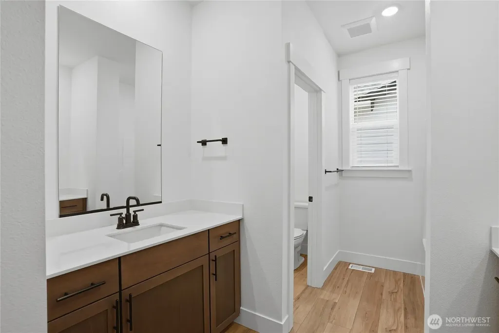 32041 Myrtle Avenue SE Black Diamond WA 98010
