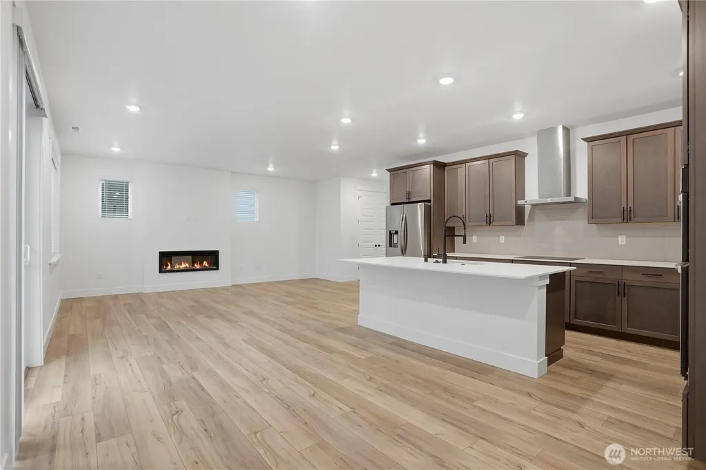32041 Myrtle Avenue SE Black Diamond WA 98010
