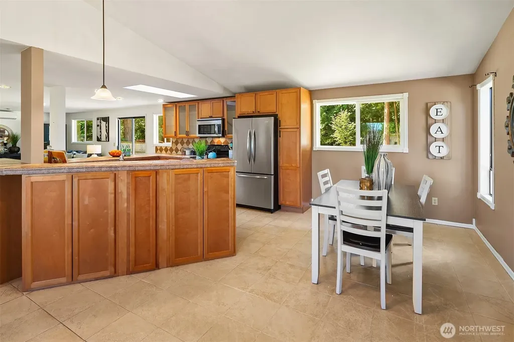 1247 293rd Avenue NE Carnation WA 98014