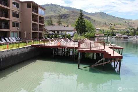322 W Woodin Avenue Chelan WA 98816