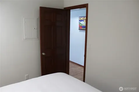 322 W Woodin Avenue Chelan WA 98816