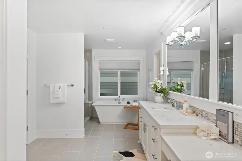 13707 NE 133rd Place Kirkland WA 98034