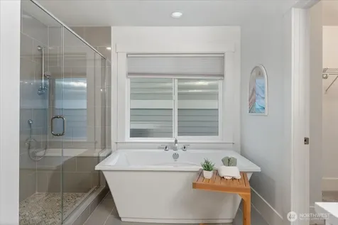 13707 NE 133rd Place Kirkland WA 98034