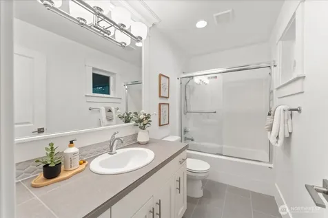 13707 NE 133rd Place Kirkland WA 98034