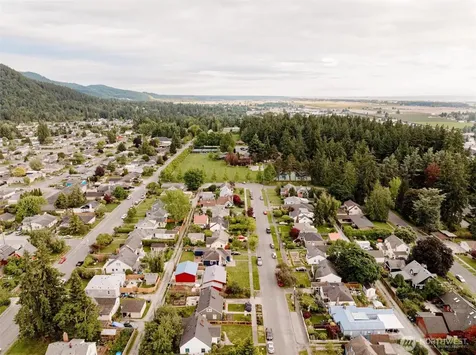 1314 S 12th Street Mount Vernon WA 98274
