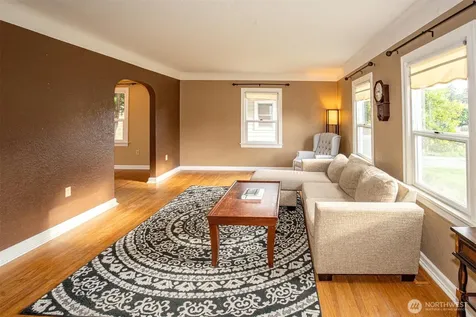1314 S 12th Street Mount Vernon WA 98274