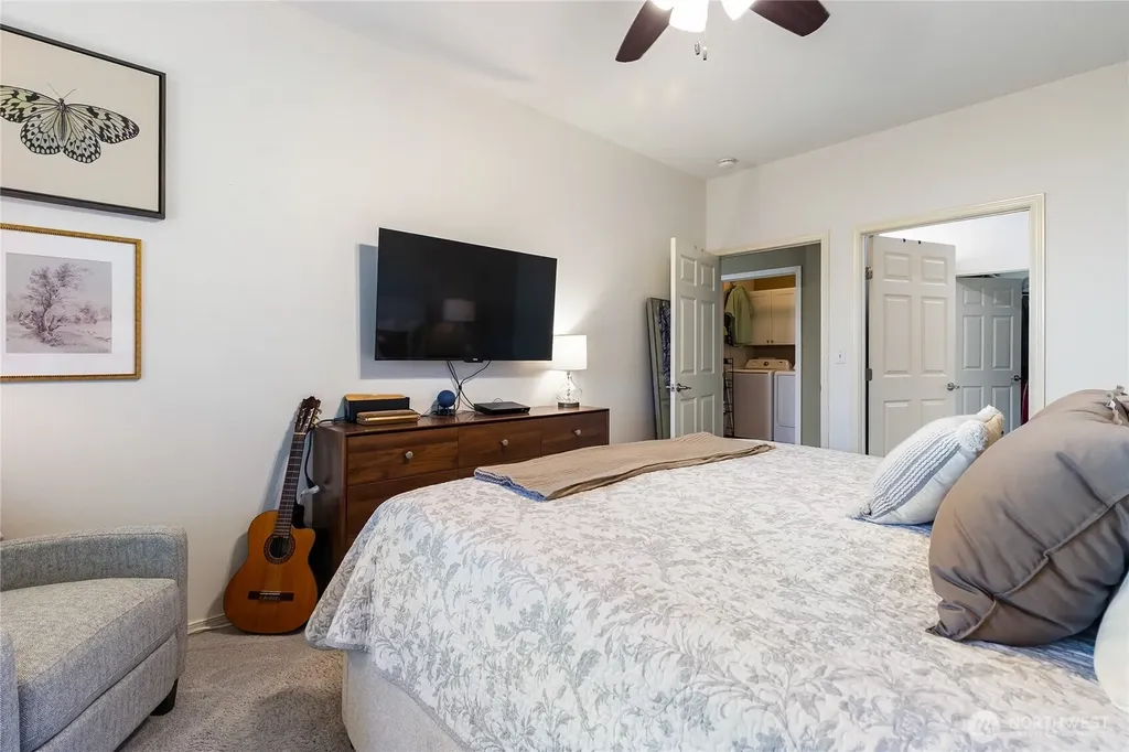 959 Aaron Drive Lynden WA 98264