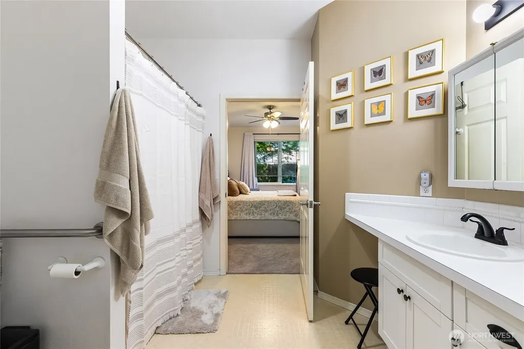959 Aaron Drive Lynden WA 98264
