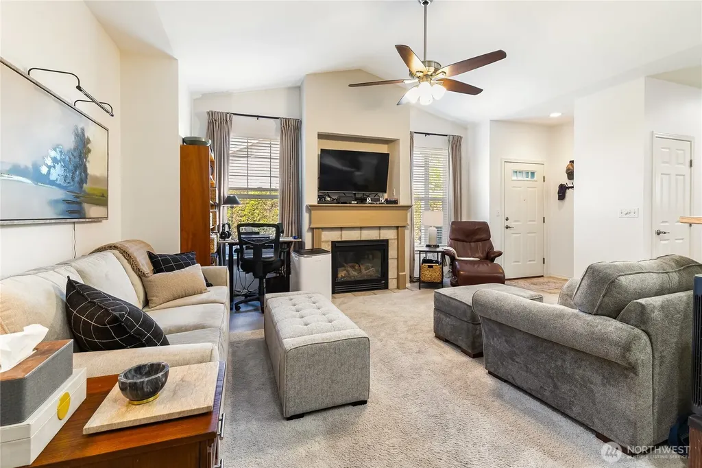 959 Aaron Drive Lynden WA 98264