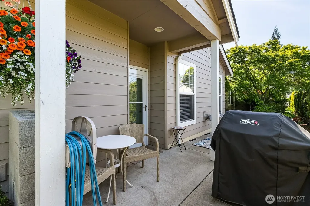 959 Aaron Drive Lynden WA 98264