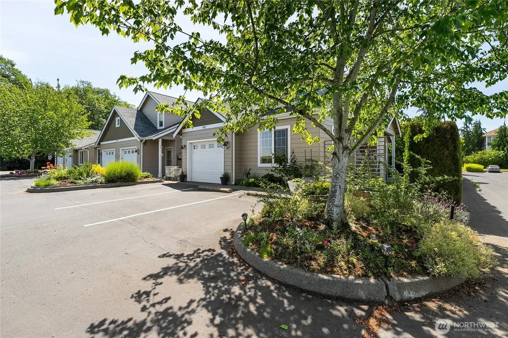 959 Aaron Drive Lynden WA 98264