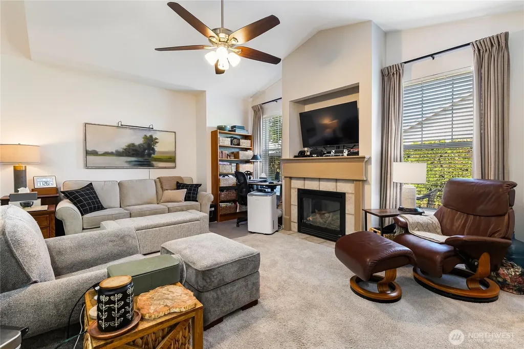 959 Aaron Drive Lynden WA 98264