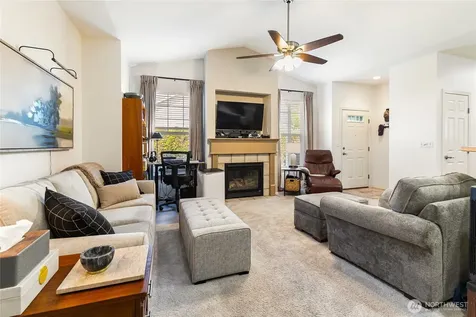 959 Aaron Drive Lynden WA 98264