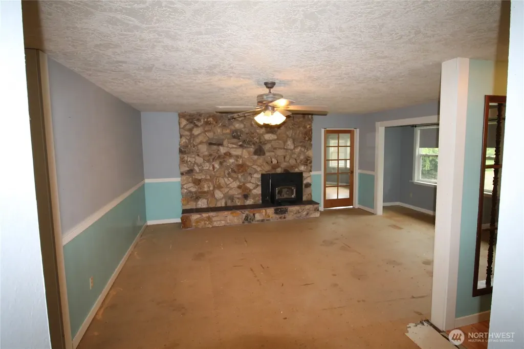 496 Ph 10 Castle Rock WA 98611