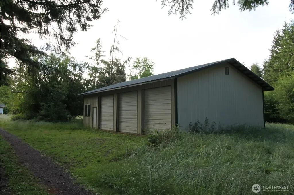 496 Ph 10 Castle Rock WA 98611