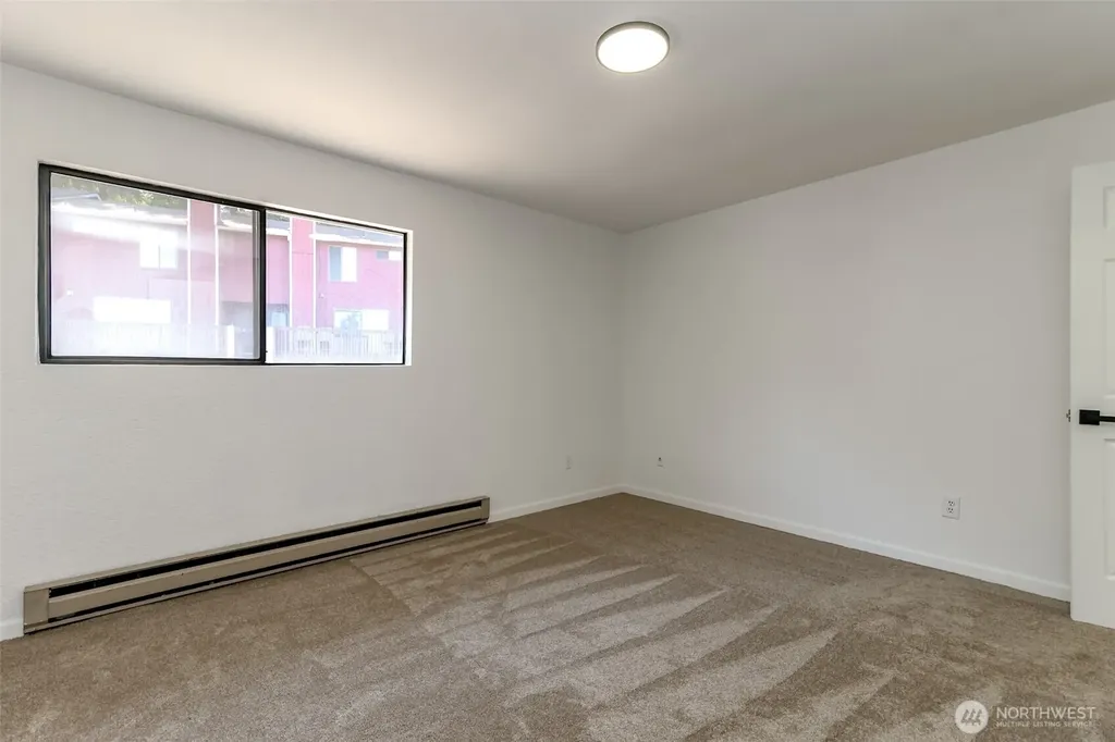 25014 Lake Fenwick Road Kent WA 98032