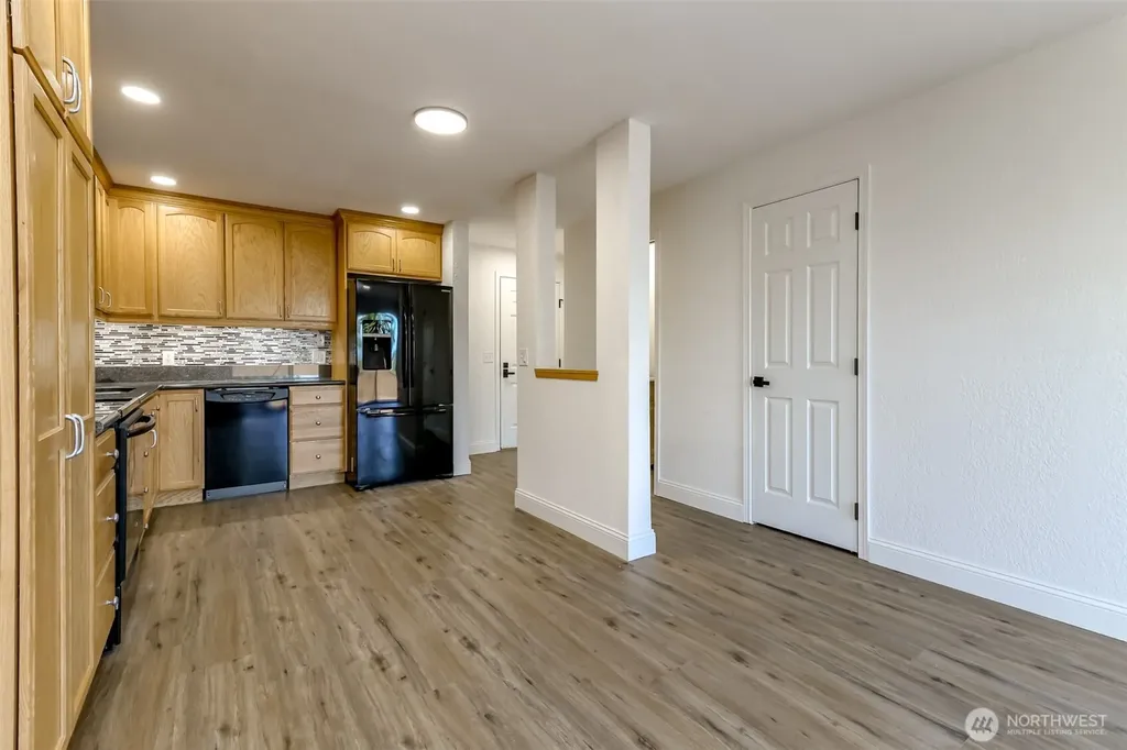25014 Lake Fenwick Road Kent WA 98032