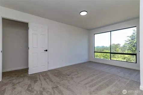25014 Lake Fenwick Road Kent WA 98032