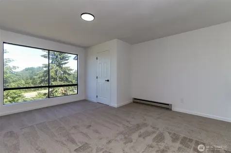 25014 Lake Fenwick Road Kent WA 98032