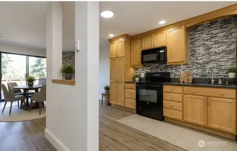 25014 Lake Fenwick Road Kent WA 98032