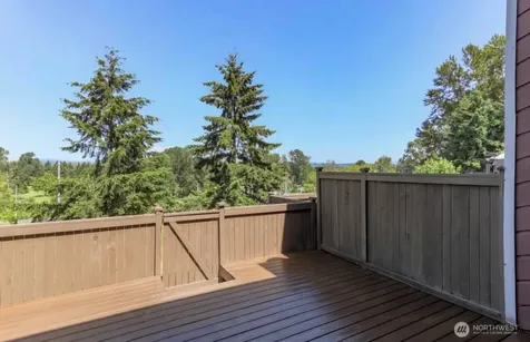 25014 Lake Fenwick Road Kent WA 98032