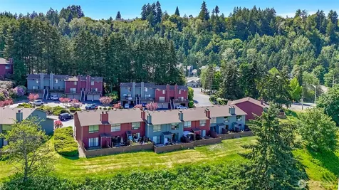 25014 Lake Fenwick Road Kent WA 98032