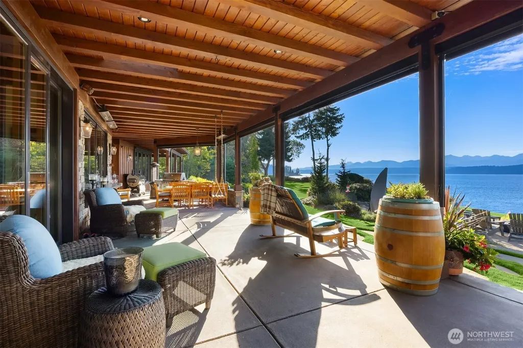 165 NE Kinman Road Poulsbo WA 98370