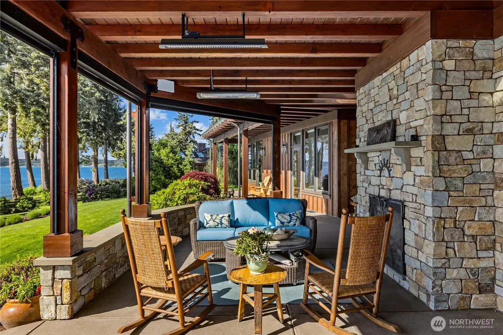 165 NE Kinman Road Poulsbo WA 98370