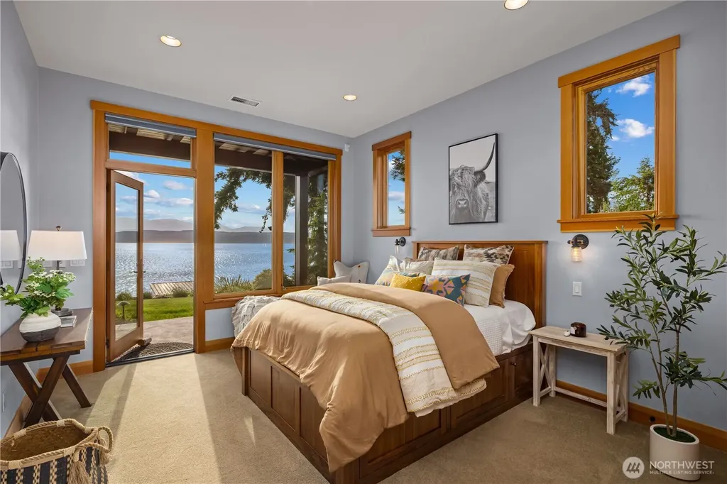165 NE Kinman Road Poulsbo WA 98370