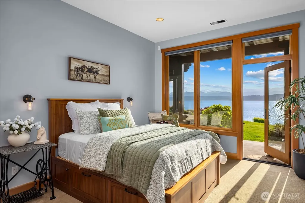 165 NE Kinman Road Poulsbo WA 98370