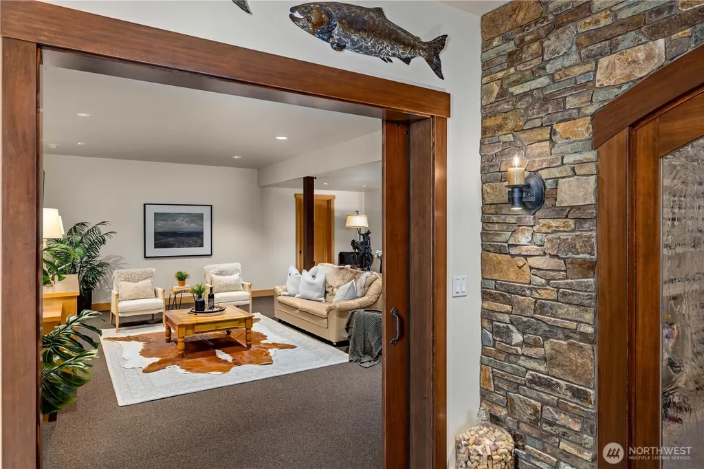 165 NE Kinman Road Poulsbo WA 98370