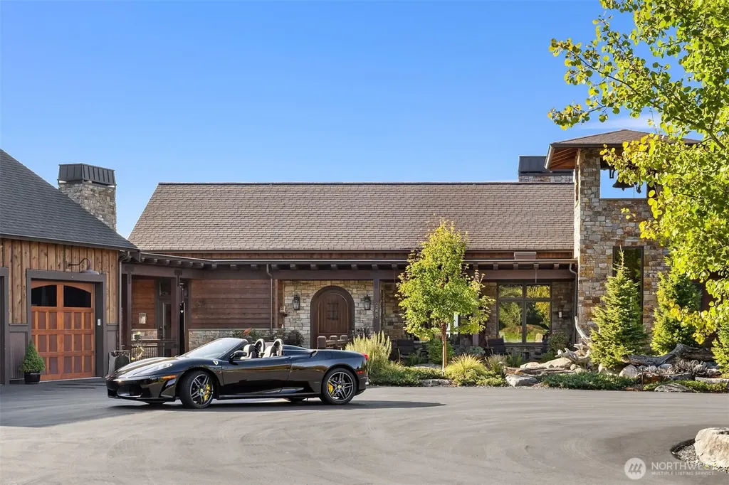 165 NE Kinman Road Poulsbo WA 98370
